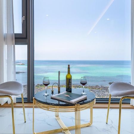 Hotel Mer Bleue Чеджу Екстериор снимка