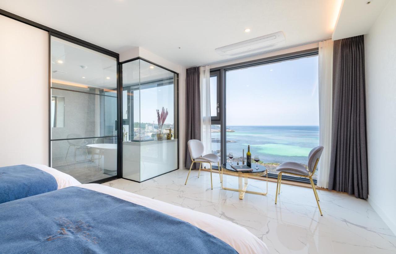 Hotel Mer Bleue Чеджу Екстериор снимка