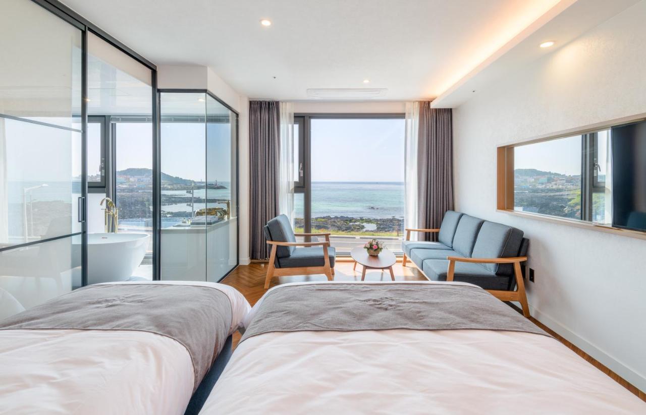 Hotel Mer Bleue Чеджу Екстериор снимка