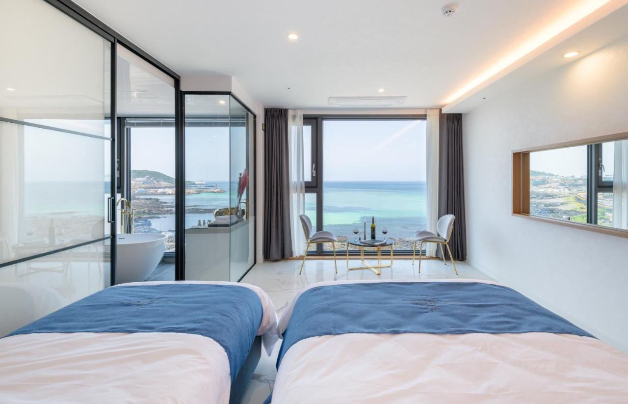 Hotel Mer Bleue Чеджу Екстериор снимка